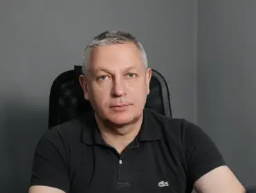 Юрий - Специалист по снабжению