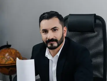 Юрий Мартынович - Руководитель отдела финансов и стратегического развития
